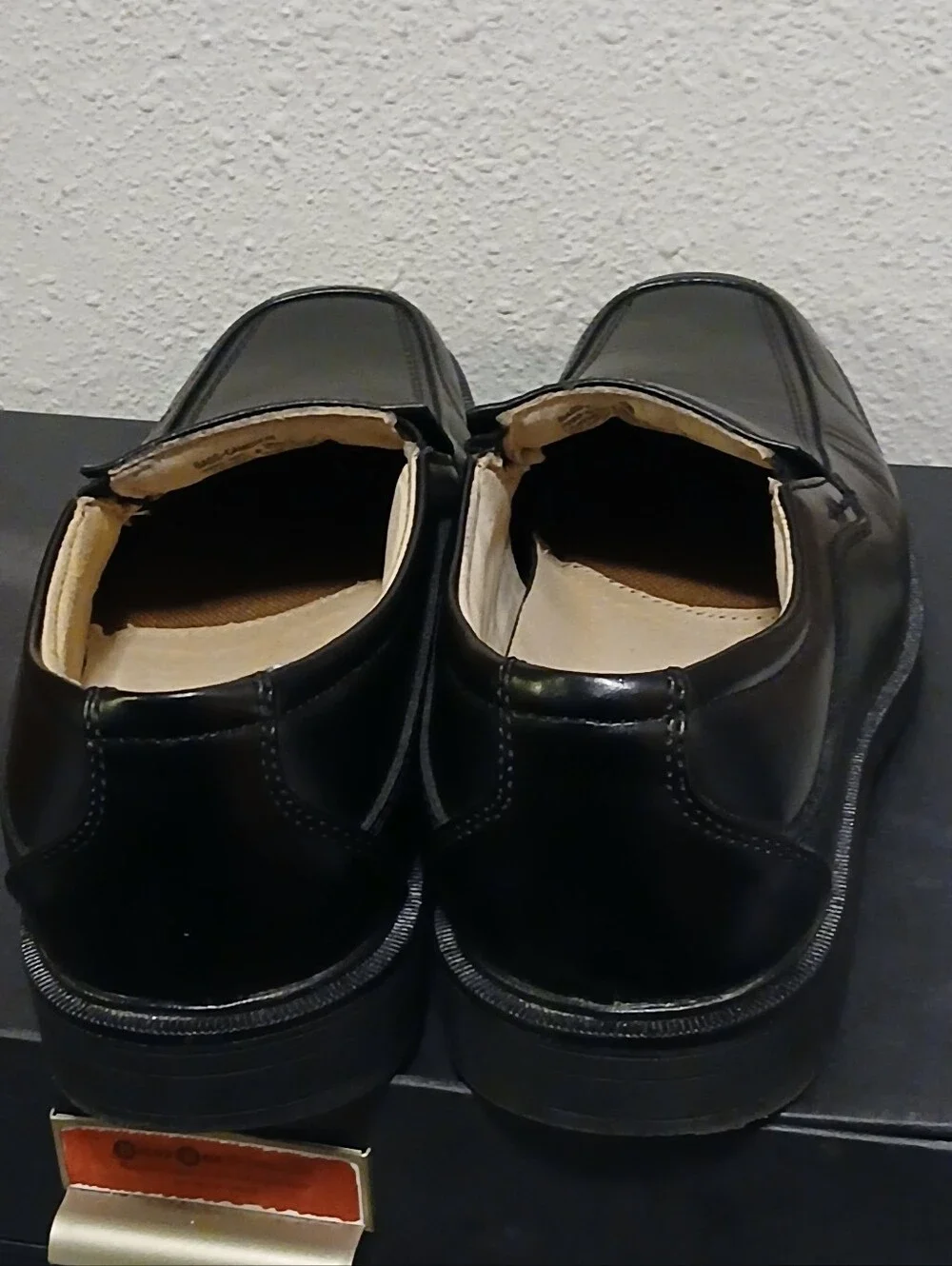 G.H. Bass & Co. Cameron Black Leather Slip-On Loafers Men’s Size 7M/W